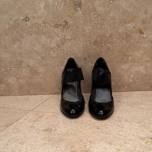 Stuart Weitzman Black Patent Heels